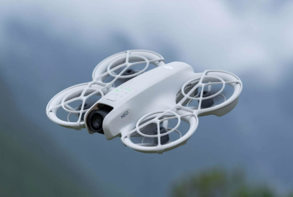 大疆最小无人机DJI Neo发布 售价1299元 重量仅135克