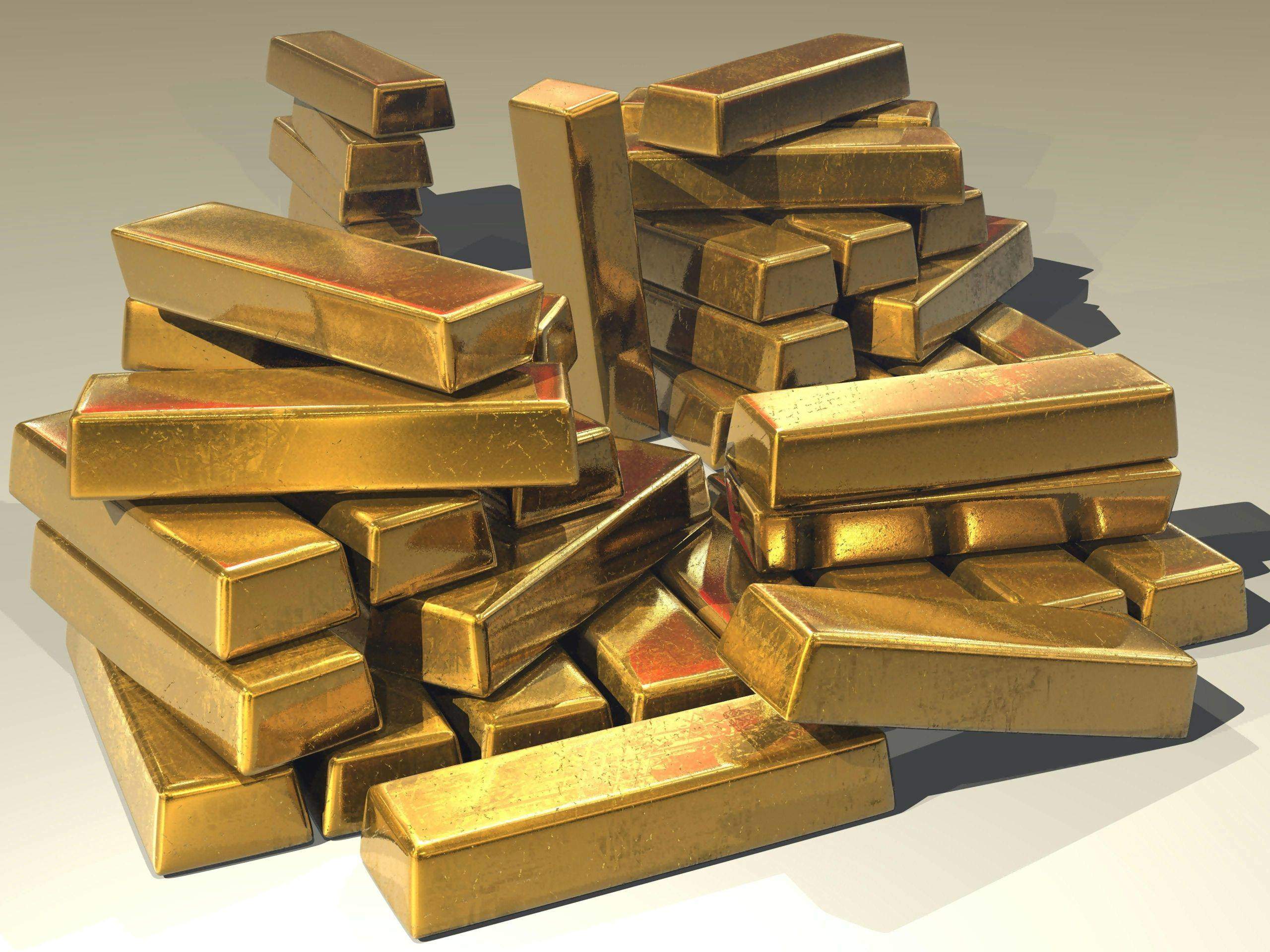 黄金与铂金的投资表现差异是什么？这种差异如何影响投资选择？